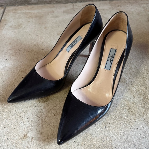 Prada Black Pointed Toe Pump - Picture 2 of 8